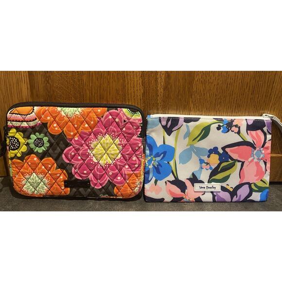 Vera Bradley Cosmetic Bags Lot Of 2 Makeup Toiletry - Picture 1 of 6